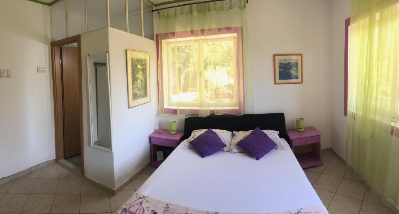 Family Stakic Lägenhet Baška Voda Exteriör bild