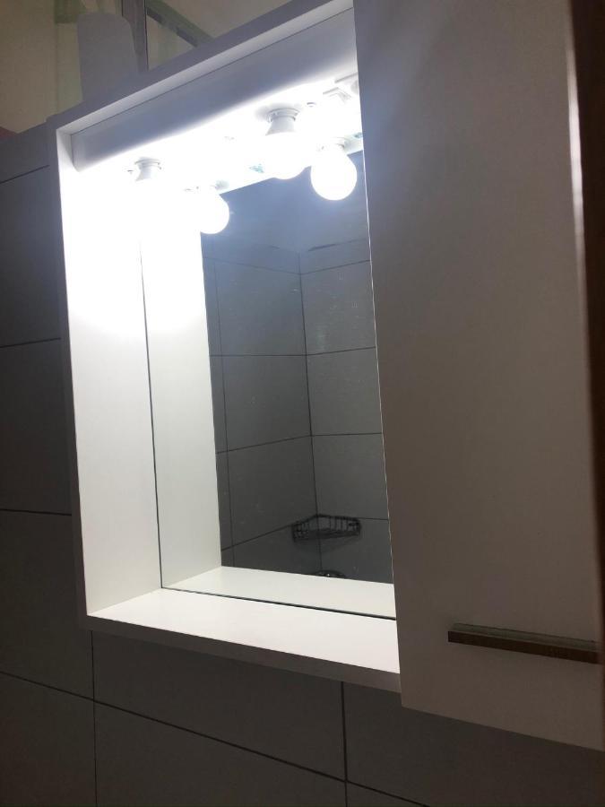 Family Stakic Lägenhet Baška Voda Exteriör bild