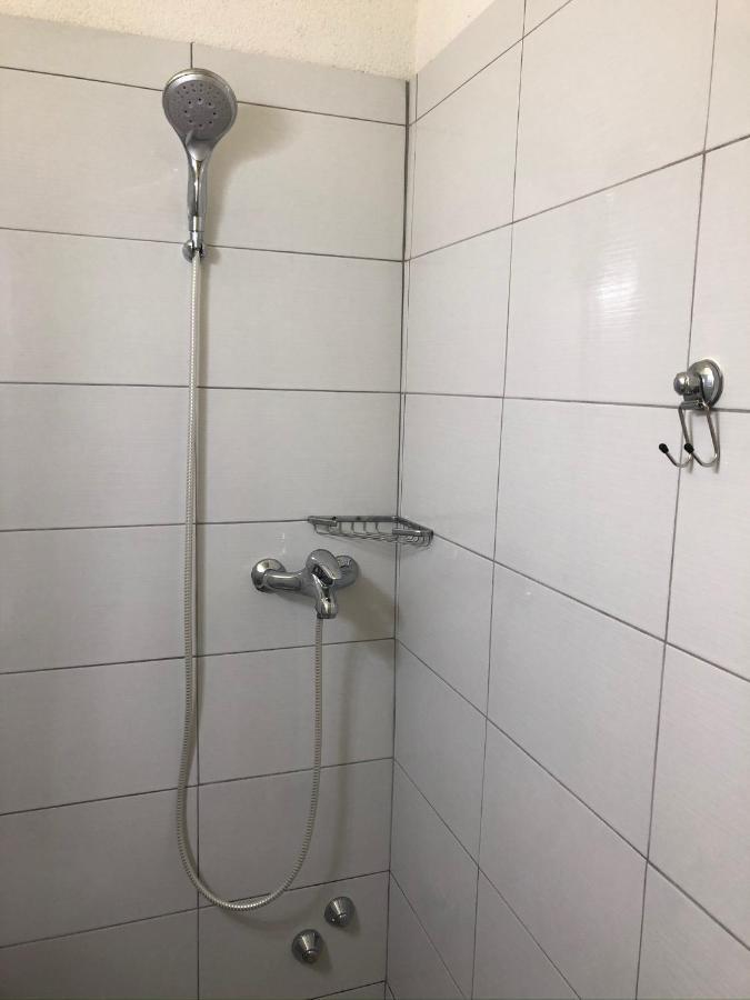 Family Stakic Lägenhet Baška Voda Exteriör bild